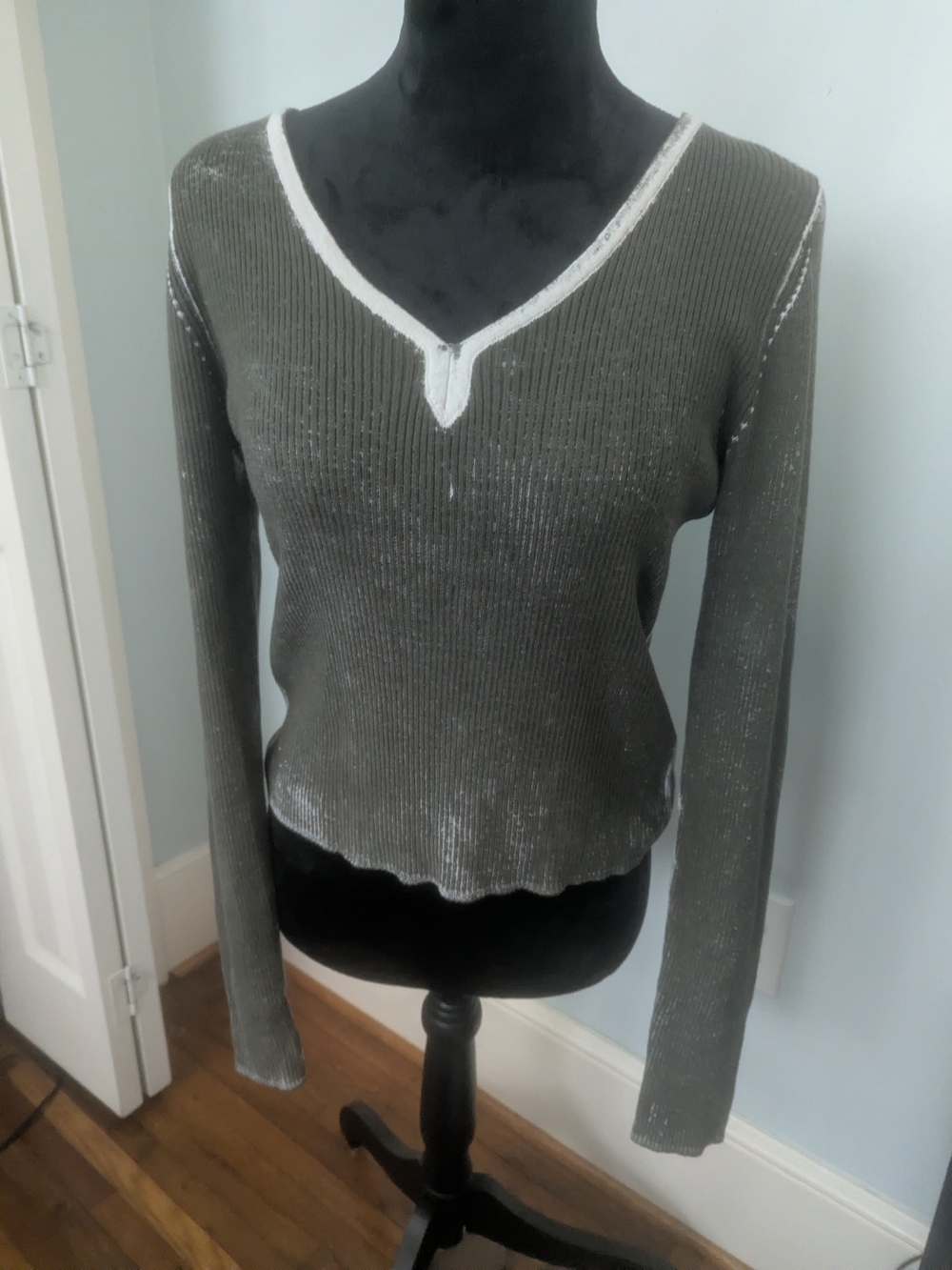 Ribbed V-Neck Long Sleeve Top in Olive with White Trim